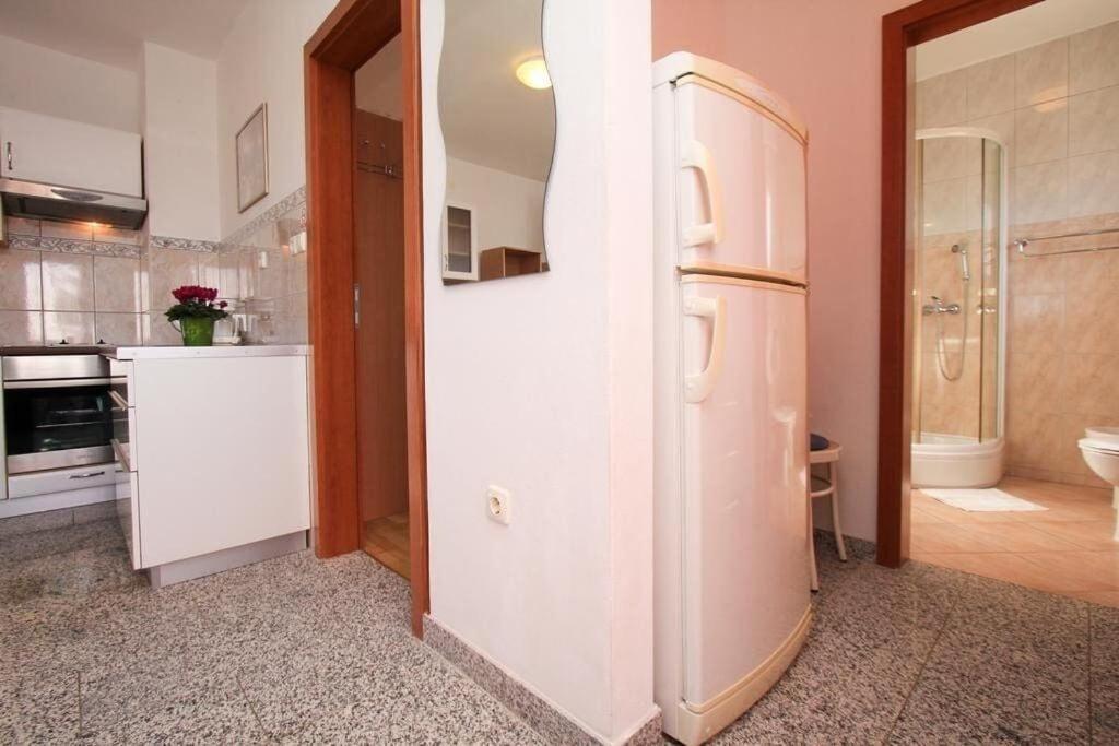 Apartments Ana Sukošan Buitenkant foto