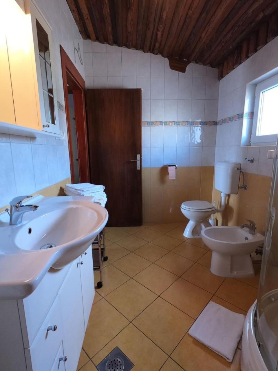 Apartments Ana Sukošan Buitenkant foto